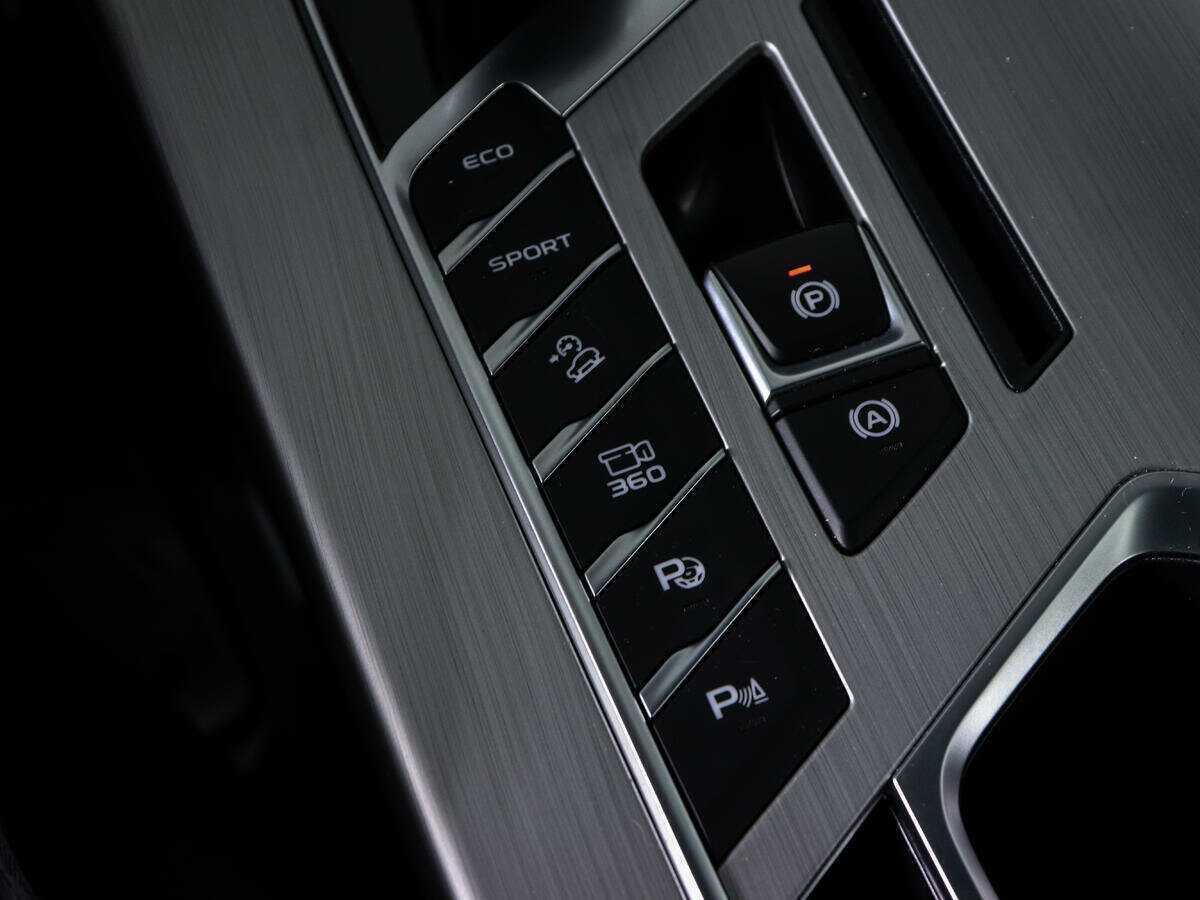 Купить Джили Кулрэй, 2021, 24 000 км.. Фото: #17