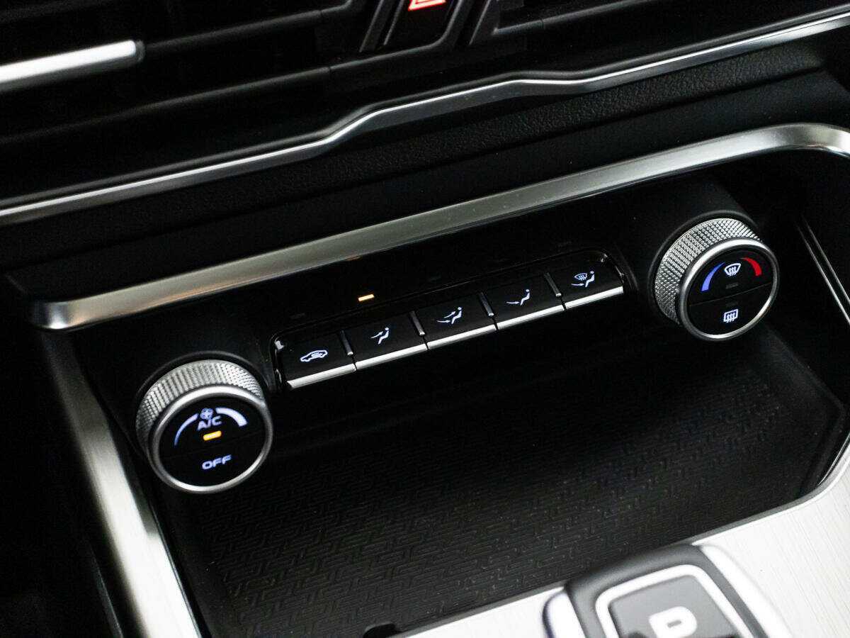 Купить Джили Кулрэй, 2020, 66 767 км.. Фото: #15