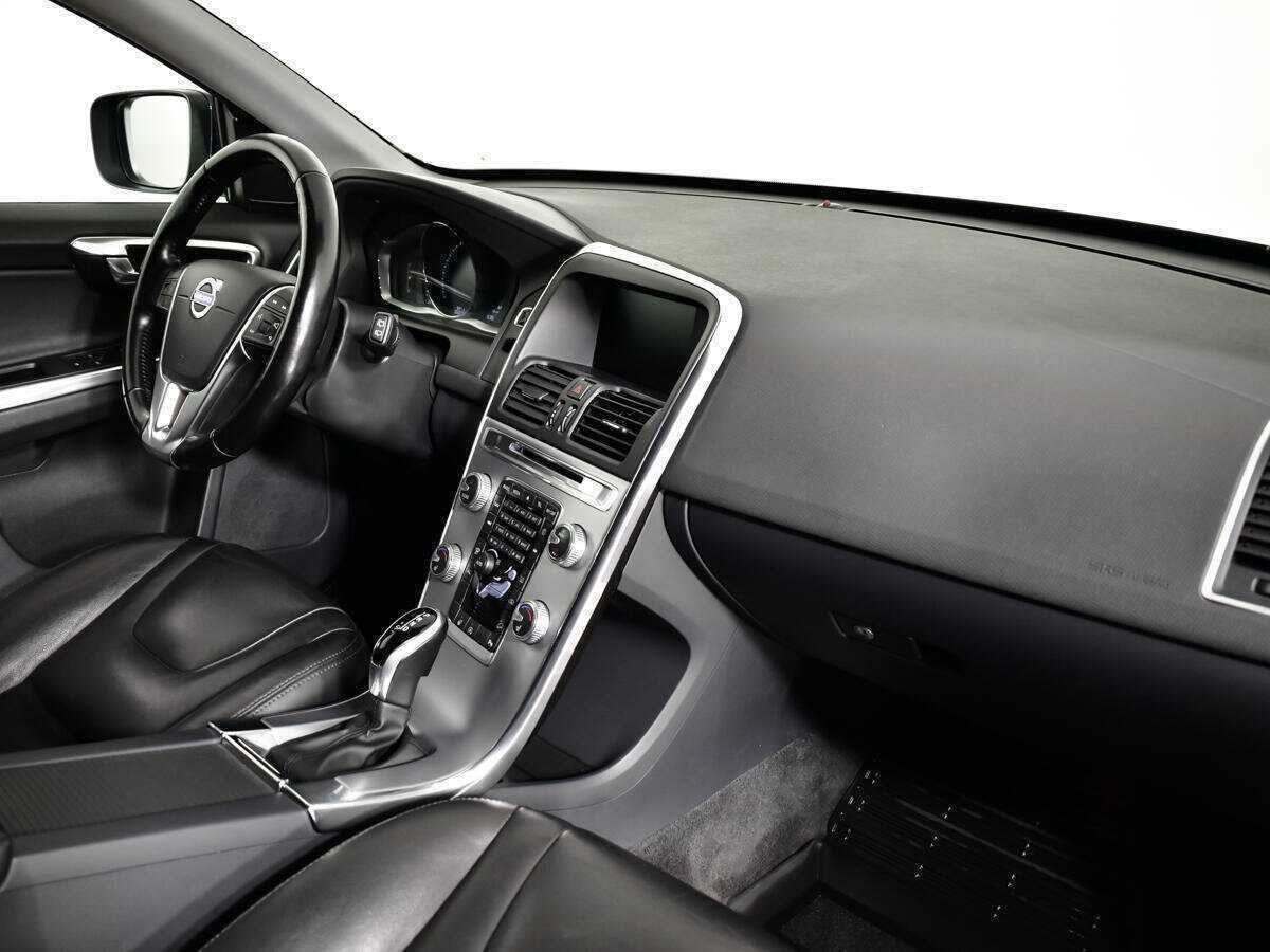 Купить Вольво ИксЦ60, 2016, 253 732 км.. Фото: #8