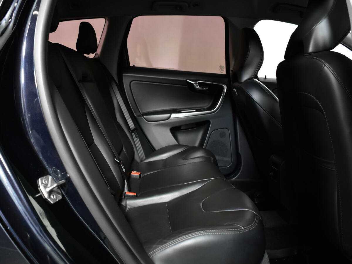 Купить Вольво ИксЦ60, 2016, 253 732 км.. Фото: #9