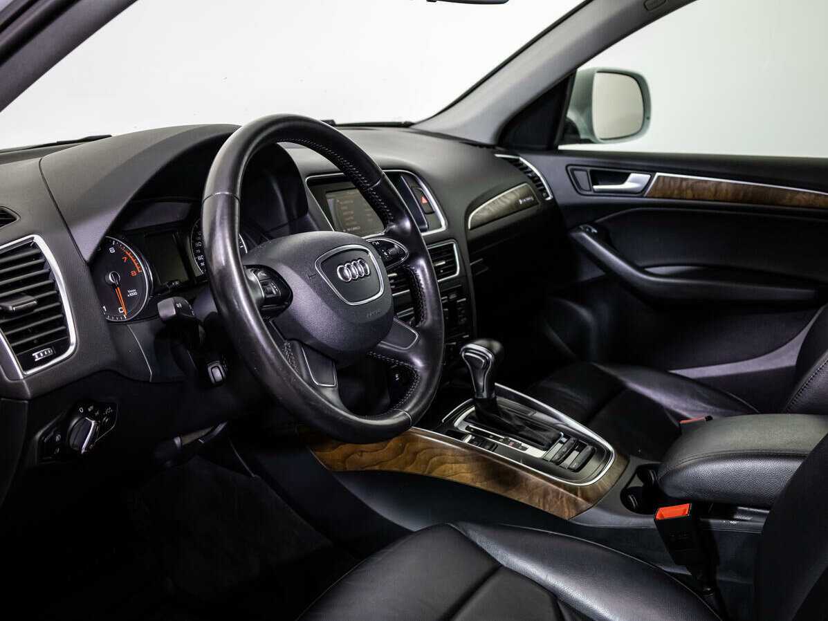 Купить Ауди К5, 2012, 270 690 км.. Фото: #8