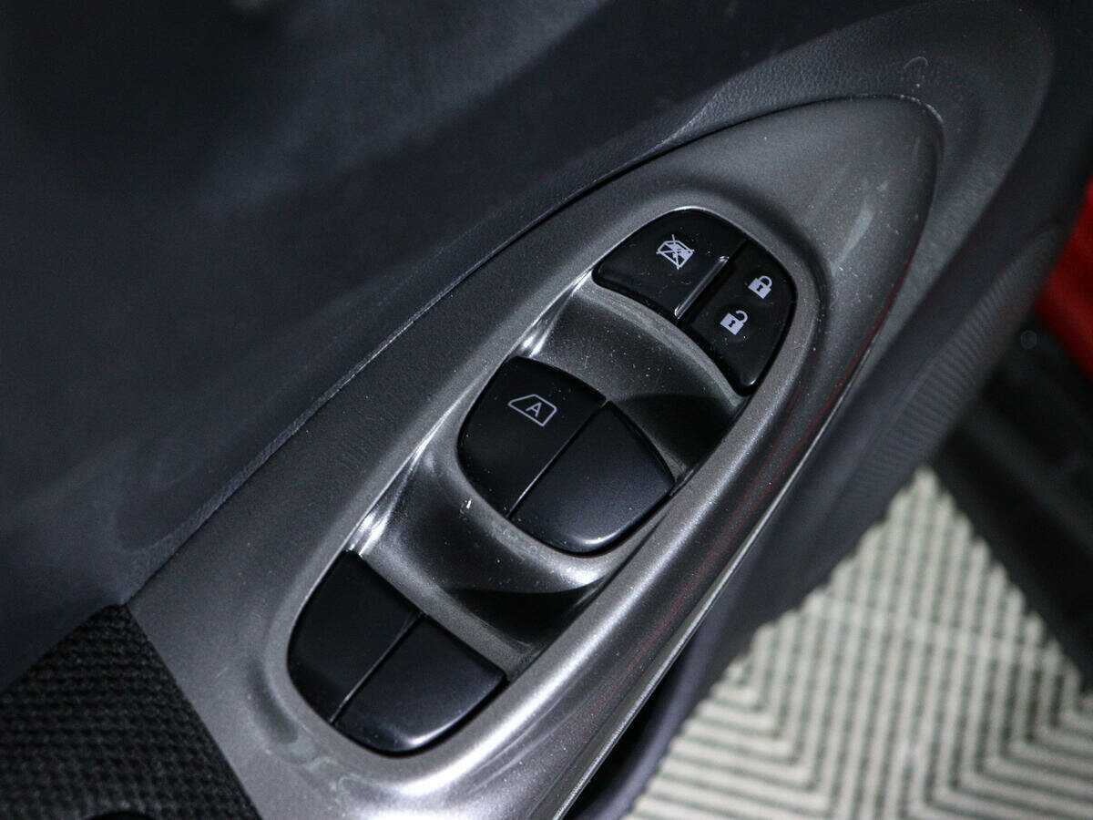 Купить Ниссан Жук, 2014, 91 800 км.. Фото: #13