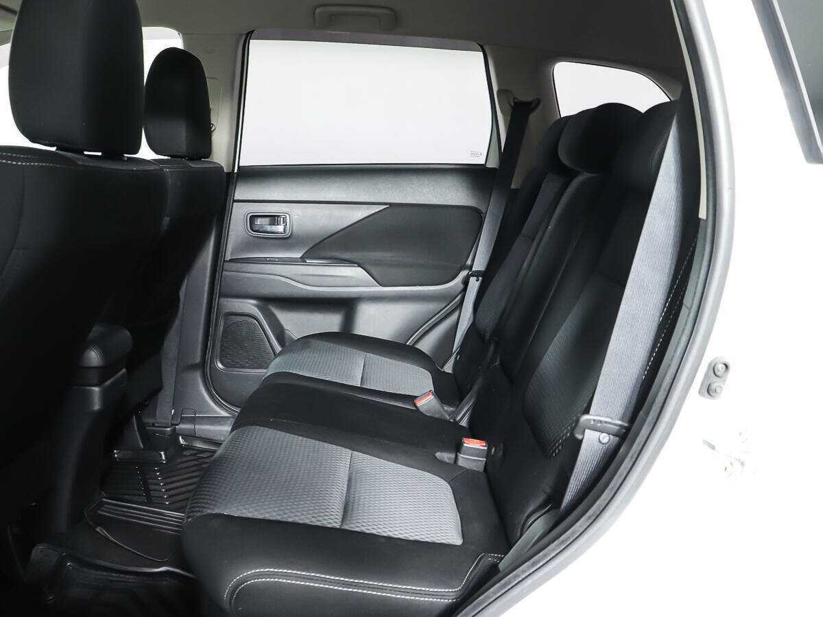 Купить Митсубиши Оутлэндер, 2018, 71 629 км.. Фото: #9