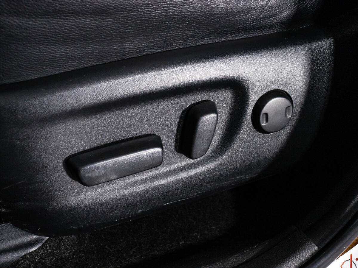 Купить Тойота Рав4, 2016, 74 620 км.. Фото: #19