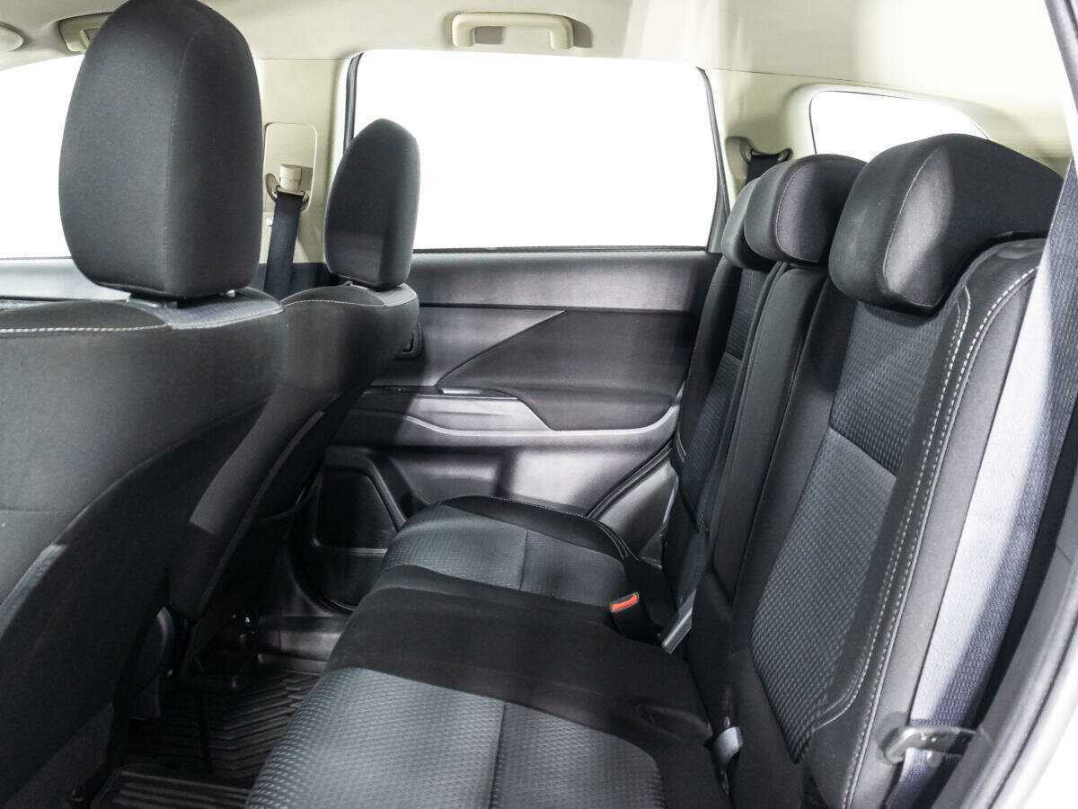 Купить Митсубиши Оутлэндер, 2020, 105 169 км.. Фото: #9