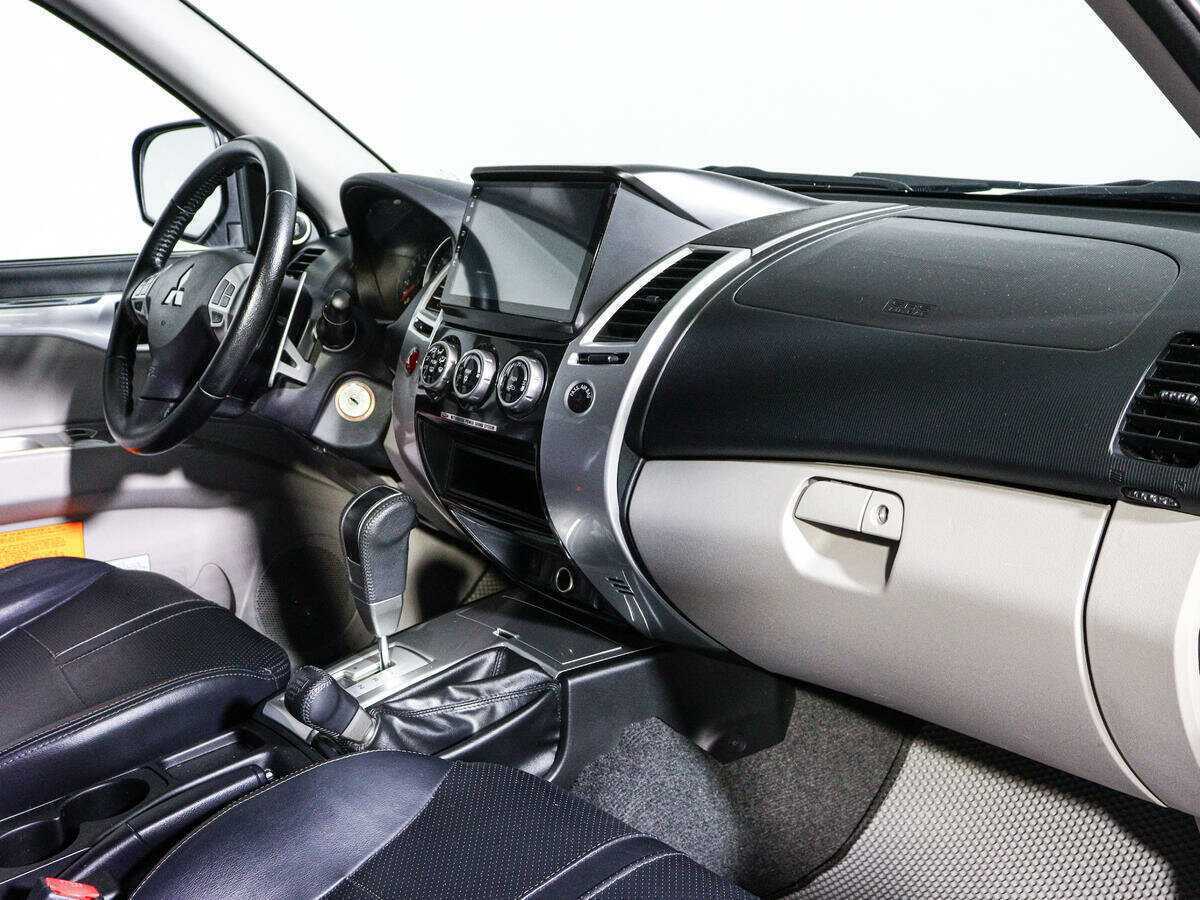 Купить Митсубиши Паджеро Спорт, 2012, 53 231 км.. Фото: #5