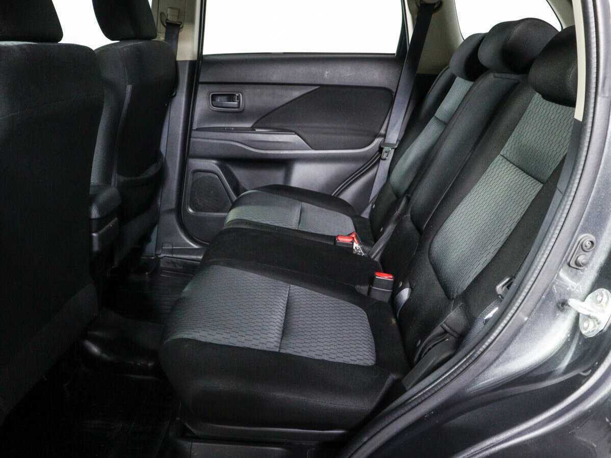 Купить Митсубиши Оутлэндер, 2015, 70 200 км.. Фото: #7