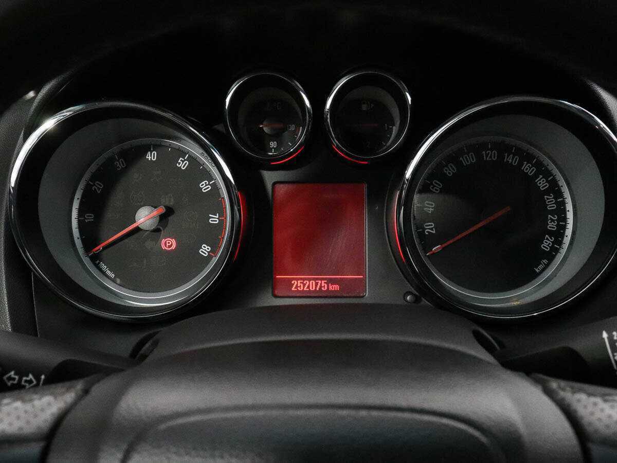 Купить Опель Астра, 2012, 252 065 км.. Фото: #11