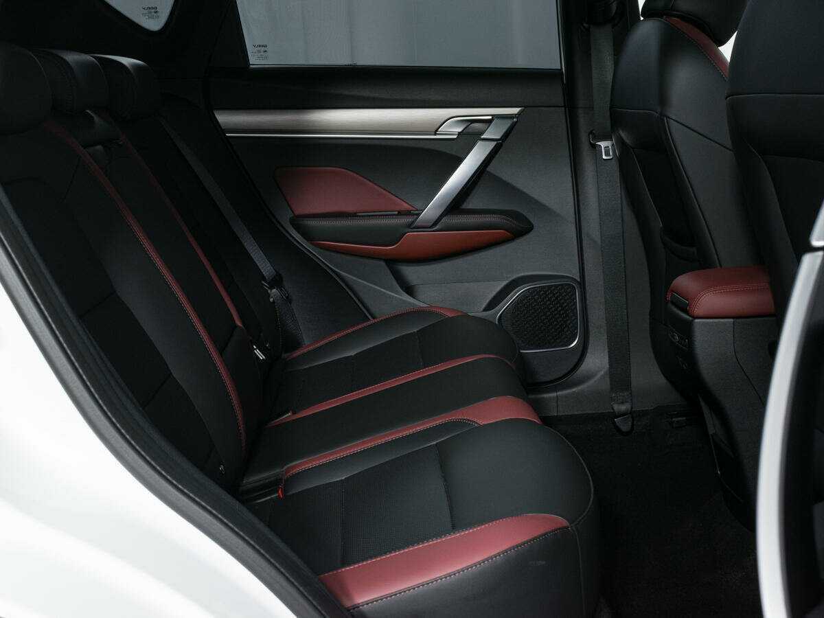 Купить Джили Кулрэй, 2023, 18 404 км.. Фото: #11