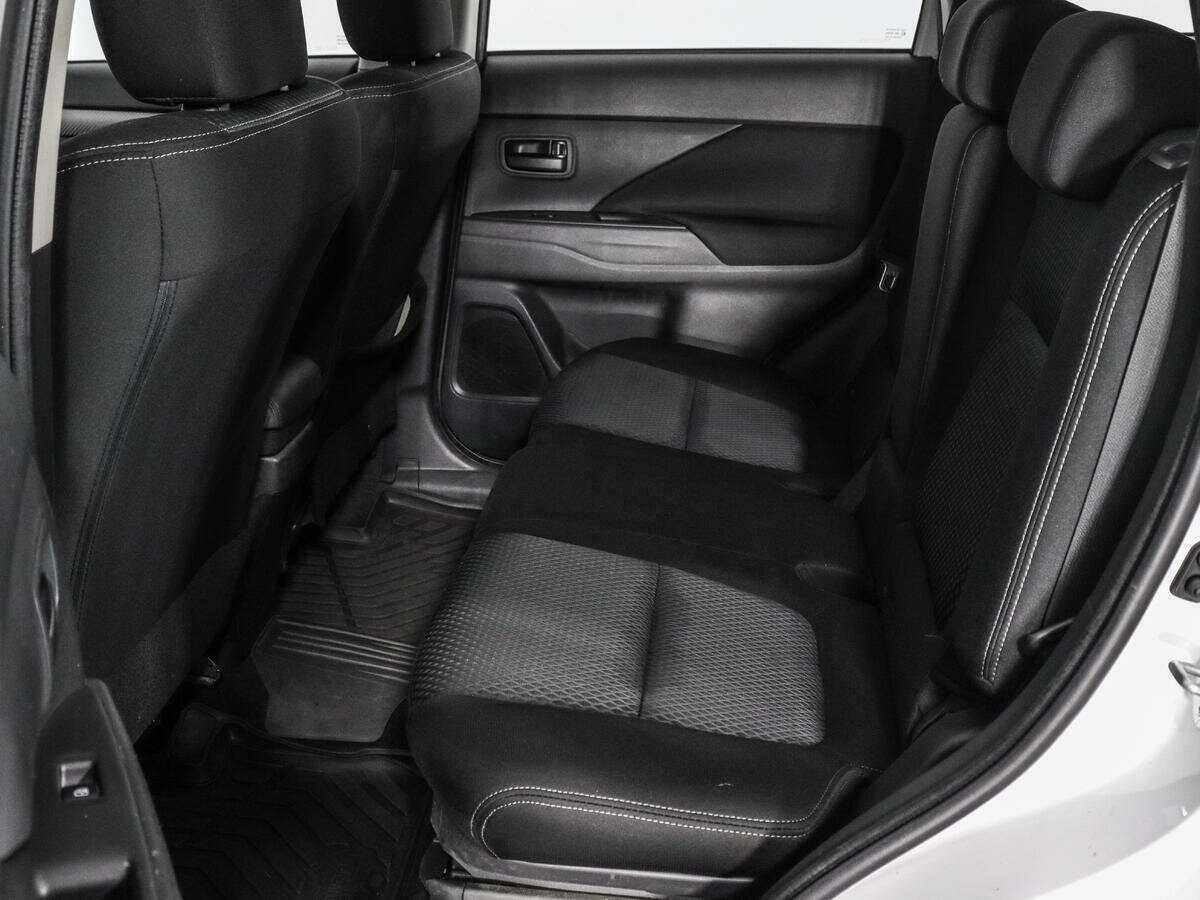 Купить Митсубиши Оутлэндер, 2018, 55 538 км.. Фото: #9