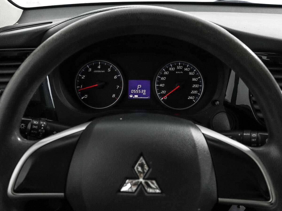 Купить Митсубиши Оутлэндер, 2018, 55 538 км.. Фото: #14