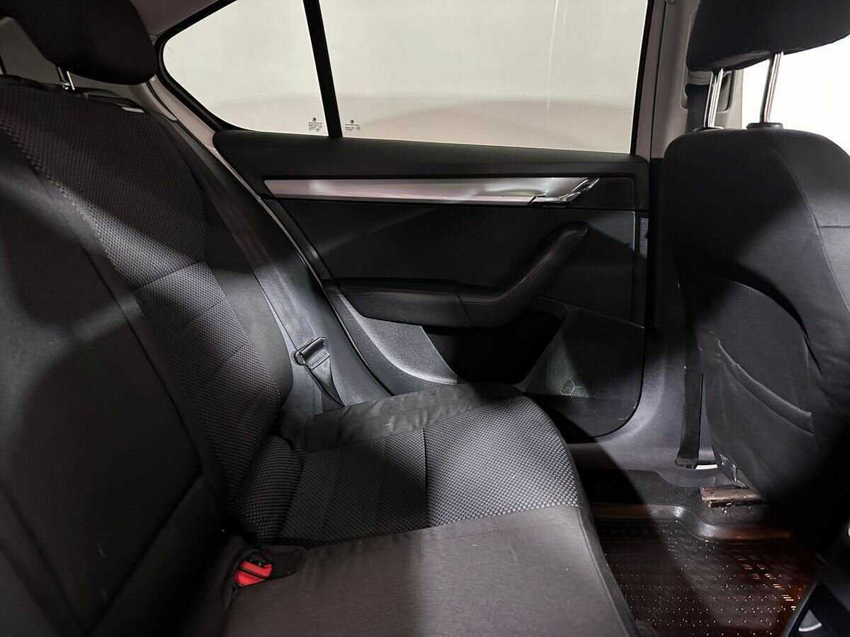 Купить Шкода Октавия, 2013, 270 148 км.. Фото: #9