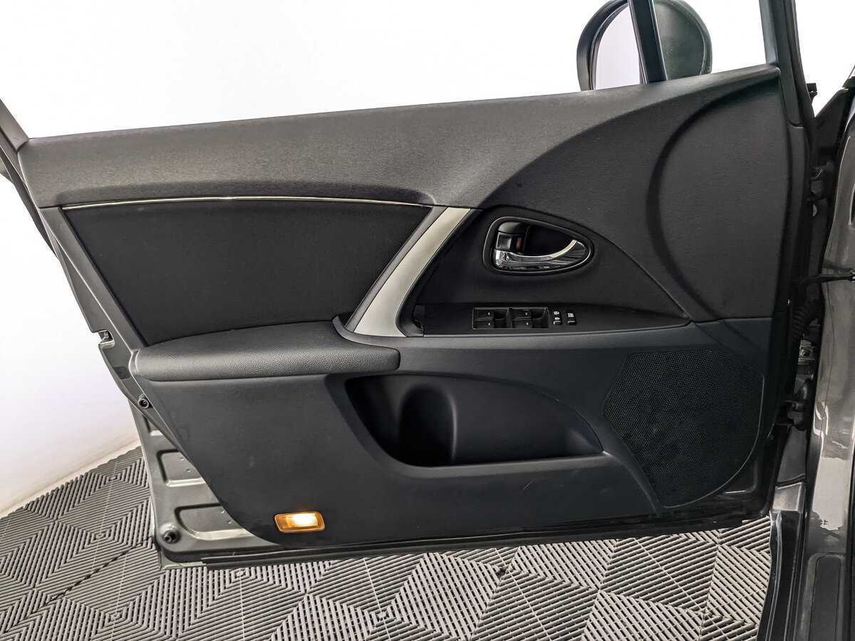 Купить Тойота Авенсис, 2012, 87 994 км.. Фото: #14