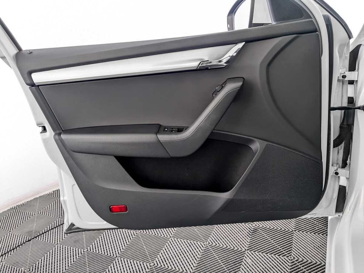 Купить Шкода Октавия, 2019, 50 560 км.. Фото: #14