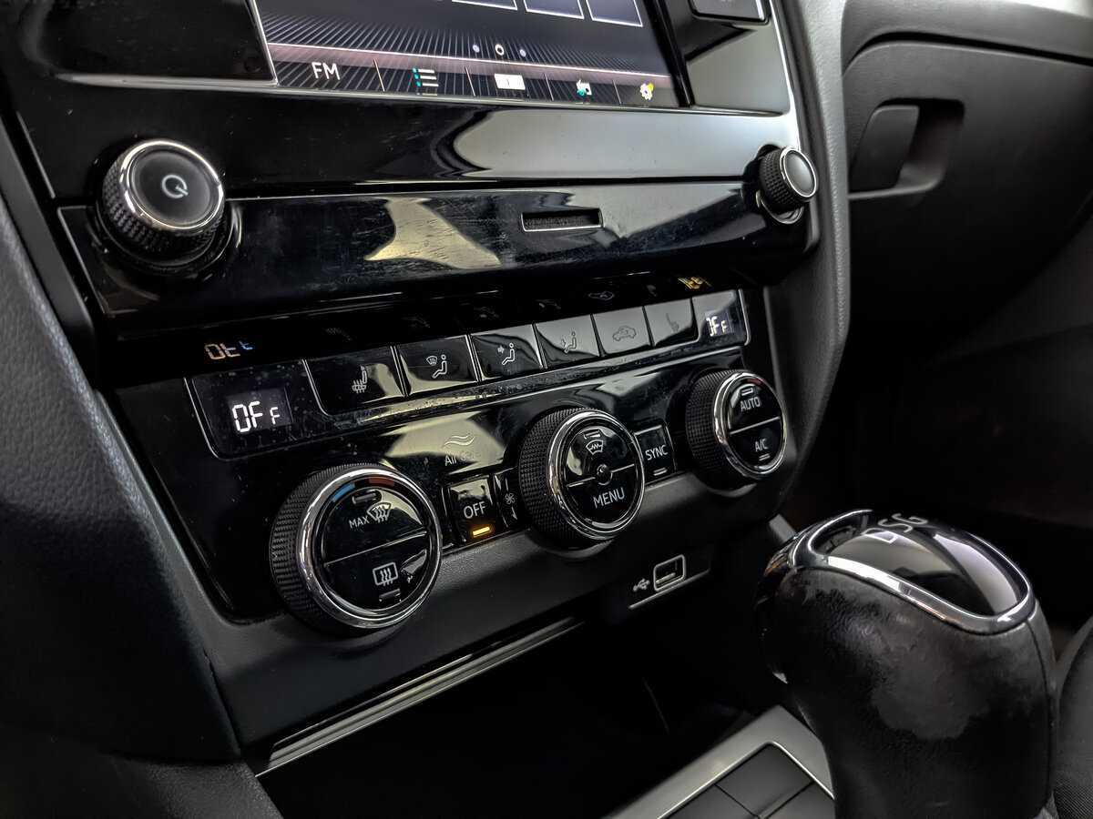 Купить Шкода Октавия, 2020, 58 154 км.. Фото: #16