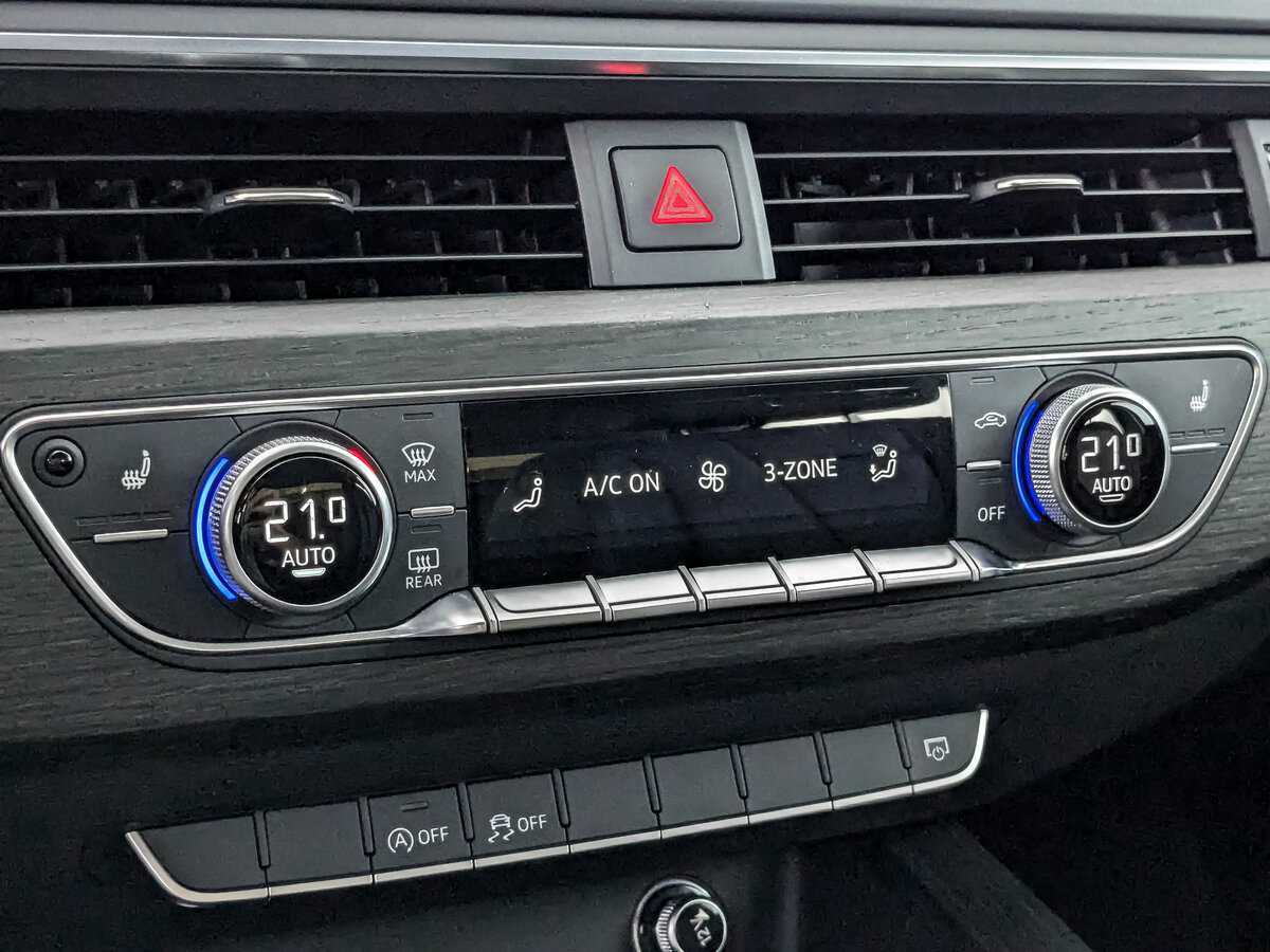 Купить Ауди А4, 2018, 75 670 км.. Фото: #16