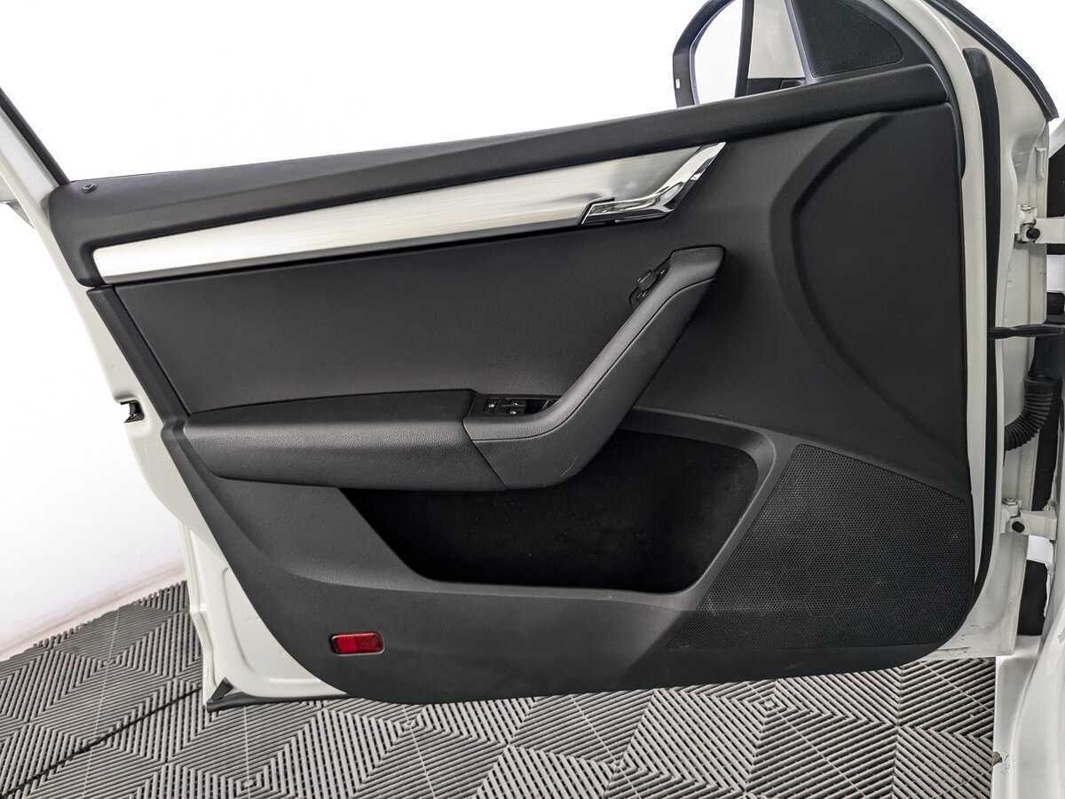 Купить Шкода Октавия, 2017, 144 758 км.. Фото: #13