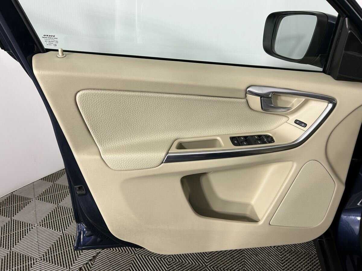 Купить Вольво ИксЦ60, 2012, 132 021 км.. Фото: #7