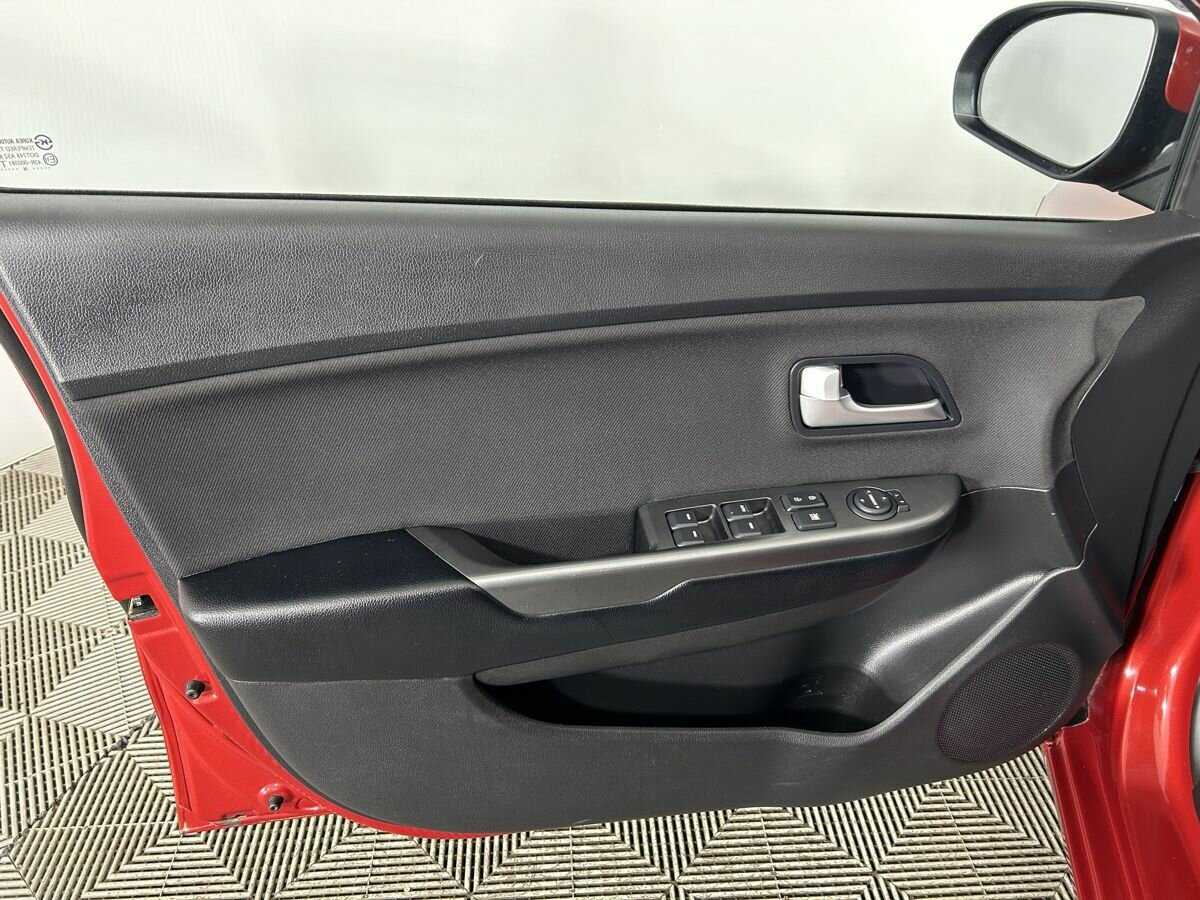 Купить Киа Рио, 2014, 107 686 км.. Фото: #6