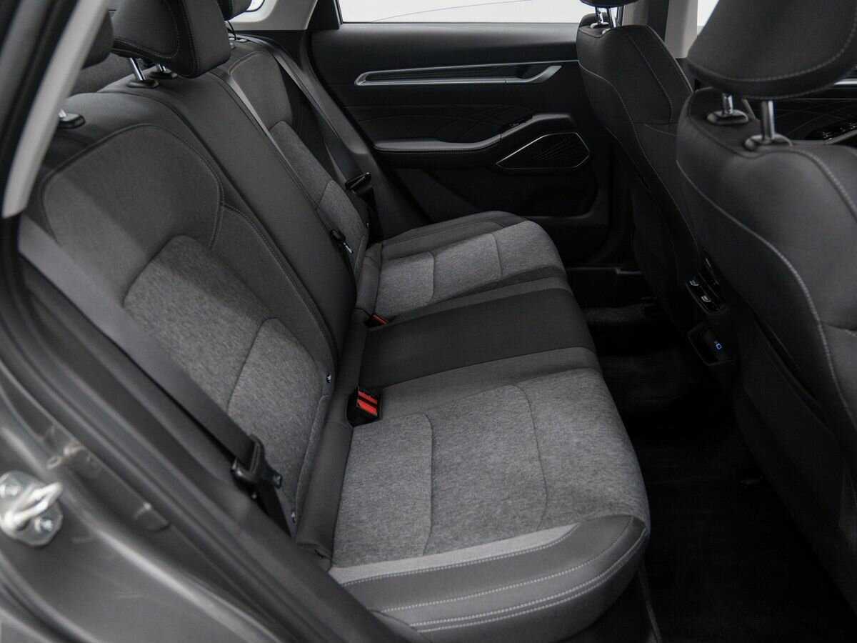 Купить Джили Эмгранд, 2023, 3 289 км.. Фото: #8