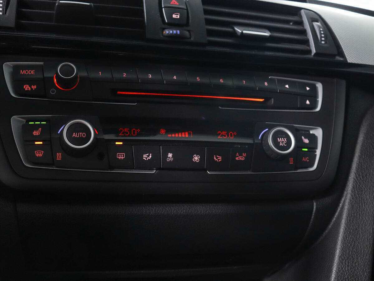 Купить БМВ 3 серии, 2015, 195 241 км.. Фото: #17