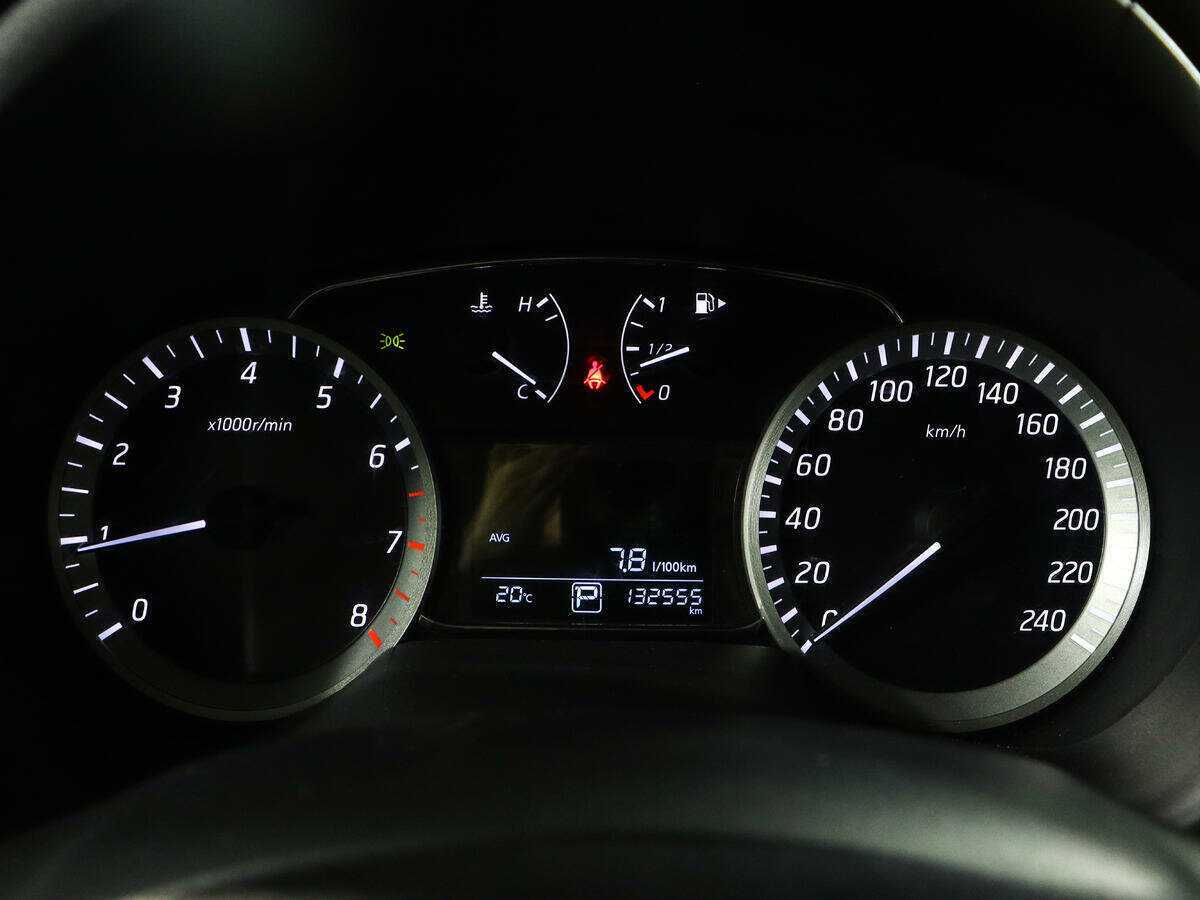 Купить Ниссан Сентра, 2015, 132 700 км.. Фото: #10