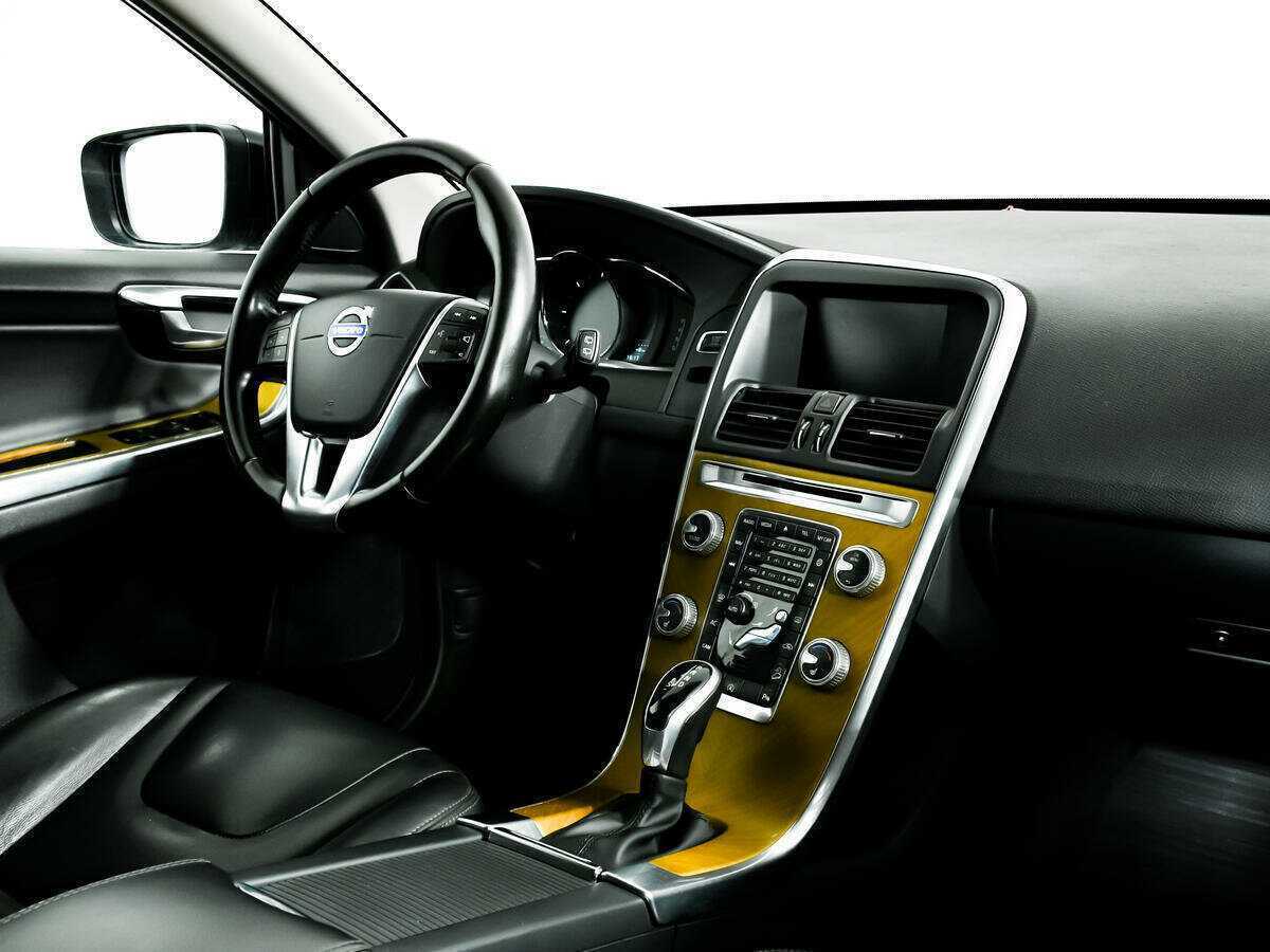 Купить Вольво ИксЦ60, 2016, 127 602 км.. Фото: #6