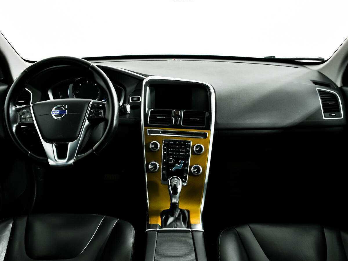 Купить Вольво ИксЦ60, 2016, 127 602 км.. Фото: #8