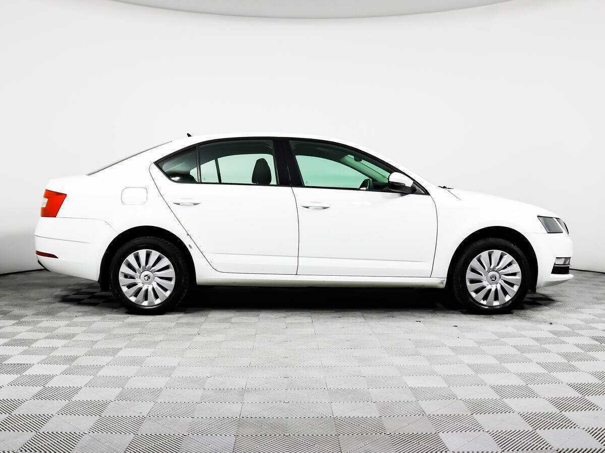 Купить Шкода Октавия, 2018, 122 335 км.. Фото: #3