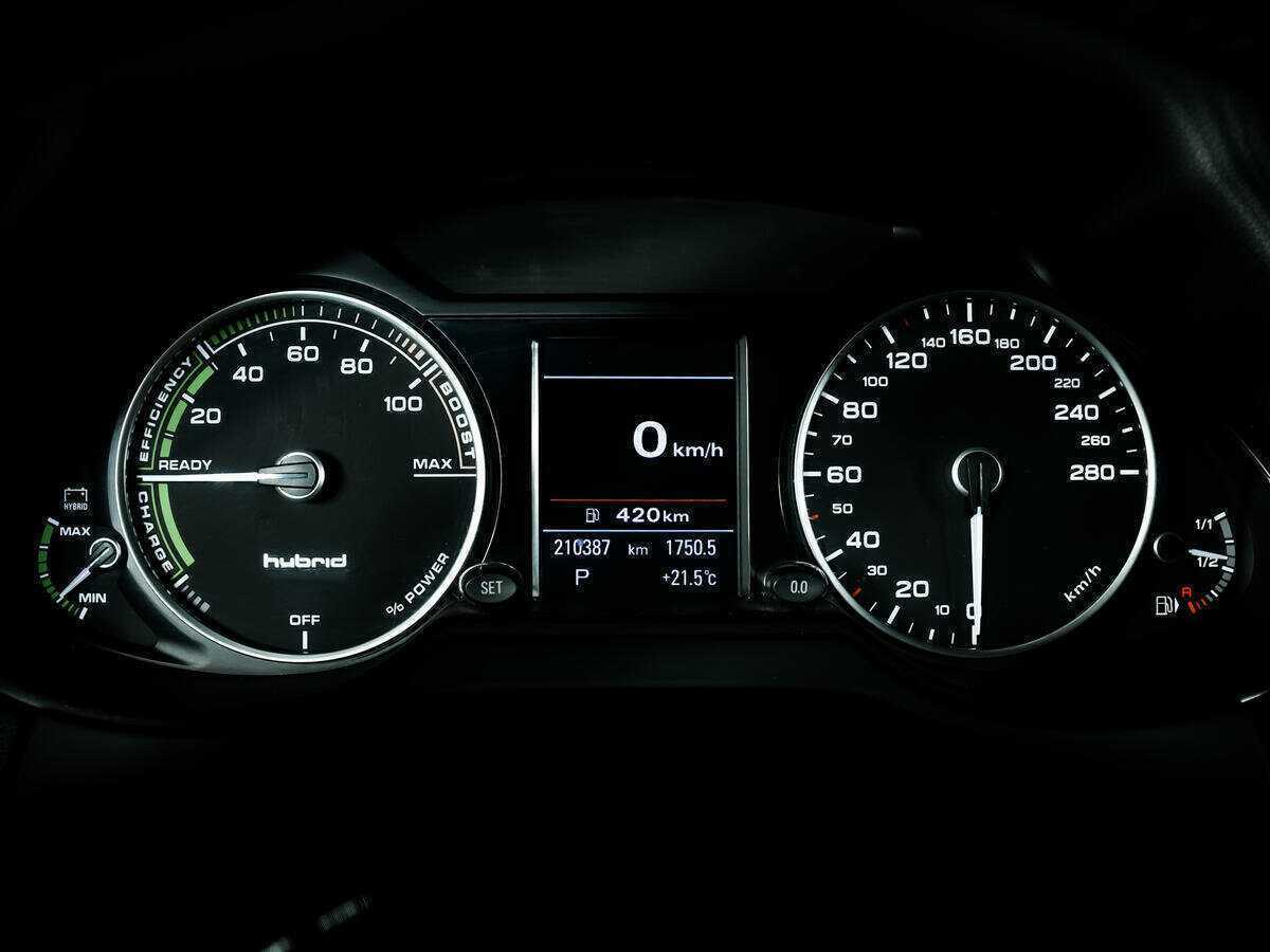 Купить Ауди К5, 2012, 210 385 км.. Фото: #9