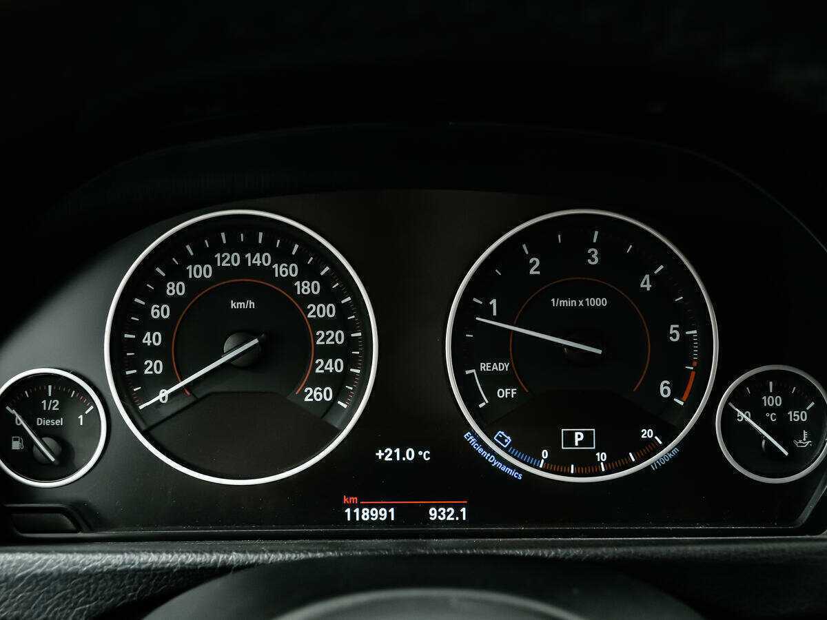 Купить БМВ 3 серии, 2016, 119 100 км.. Фото: #9