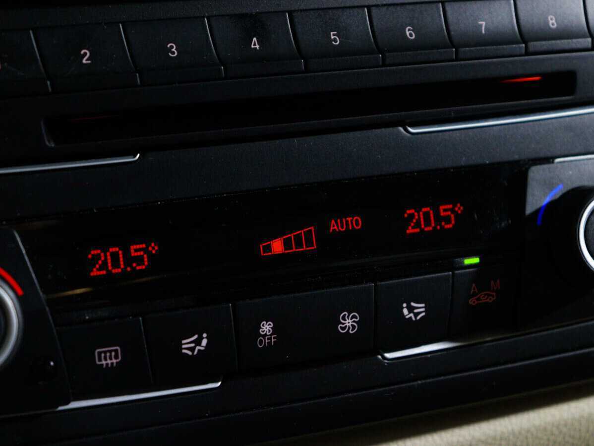 Купить БМВ 3 серии, 2013, 161 645 км.. Фото: #31