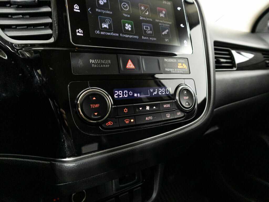 Купить Митсубиши Оутлэндер, 2018, 47 168 км.. Фото: #16