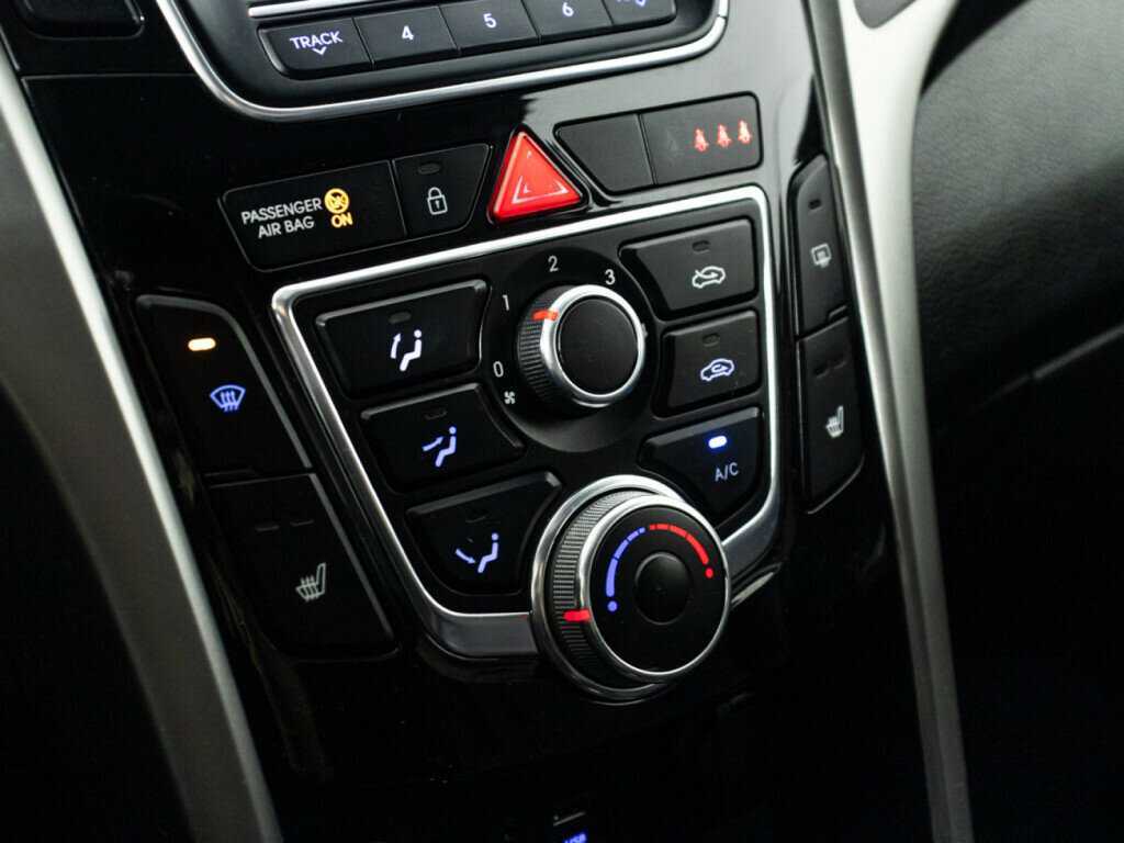 Купить Хендай ай30, 2013, 111 338 км.. Фото: #14