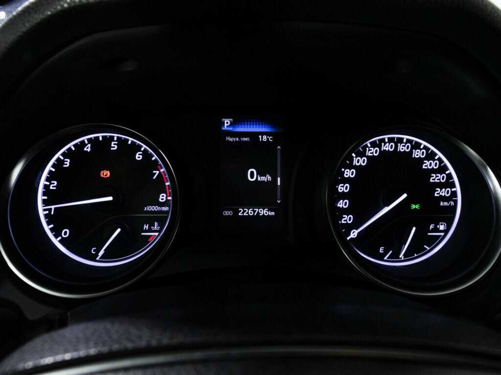 Купить Тойота Камри, 2018, 226 794 км.. Фото: #11