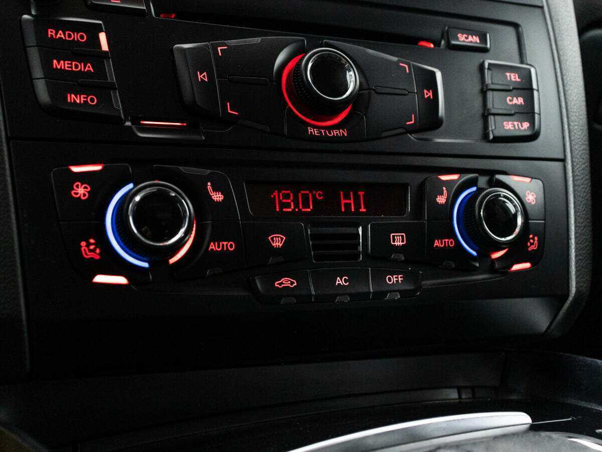 Купить Ауди К5, 2012, 196 822 км.. Фото: #14