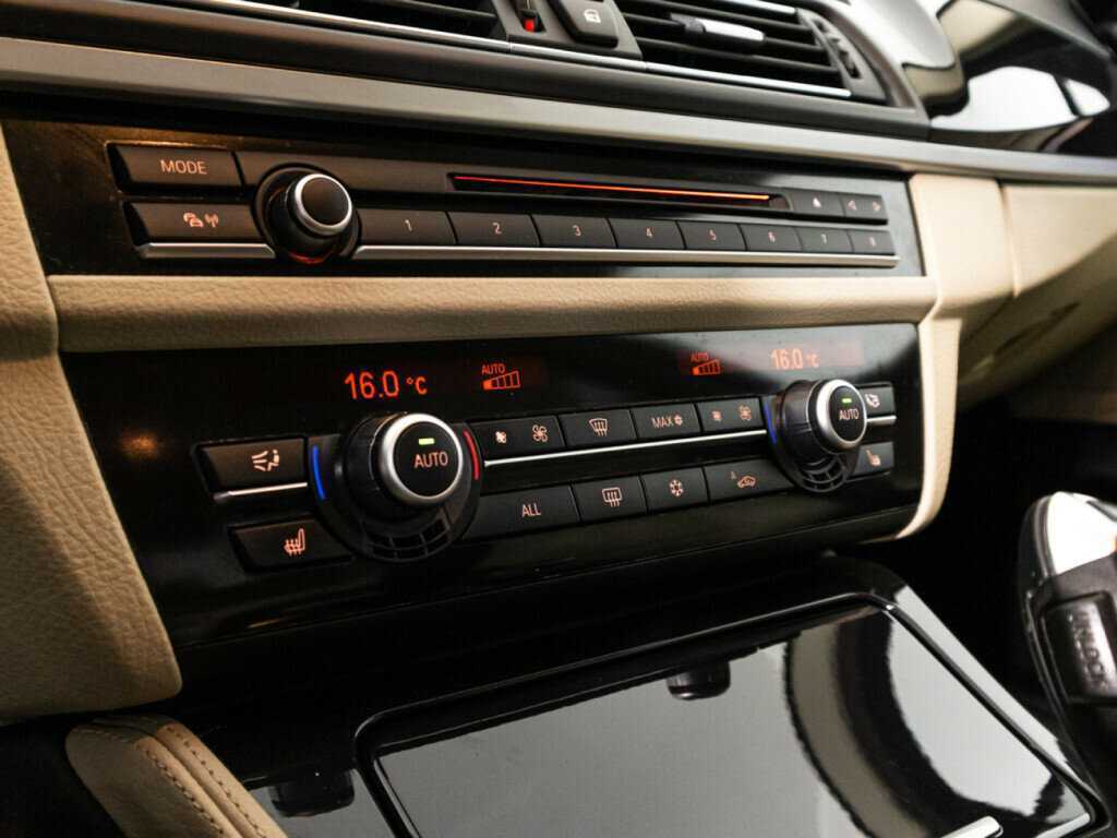 Купить БМВ 5 серии, 2012, 235 328 км.. Фото: #17