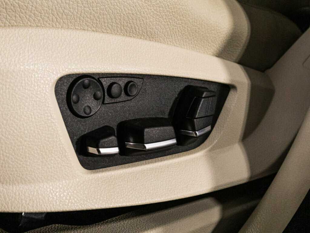 Купить БМВ 5 серии, 2012, 223 327 км.. Фото: #21