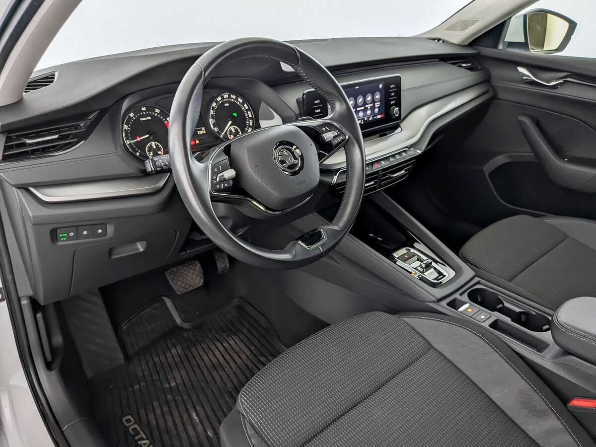 Купить Шкода Октавия, 2021, 47 804 км.. Фото: #15