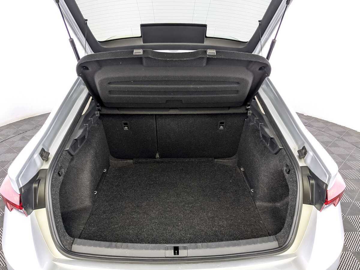 Купить Шкода Октавия, 2021, 71 425 км.. Фото: #9