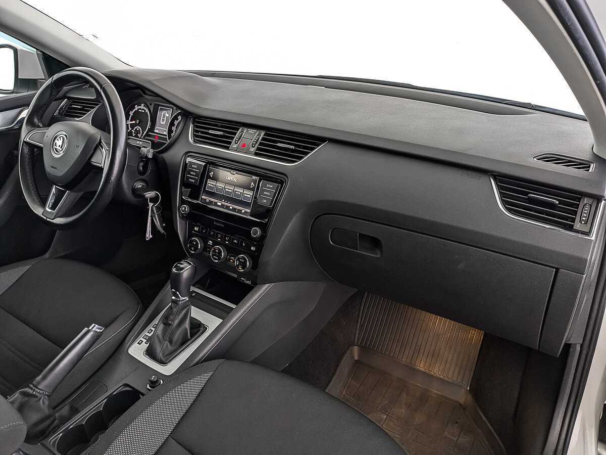 Купить Шкода Октавия, 2020, 81 534 км.. Фото: #10