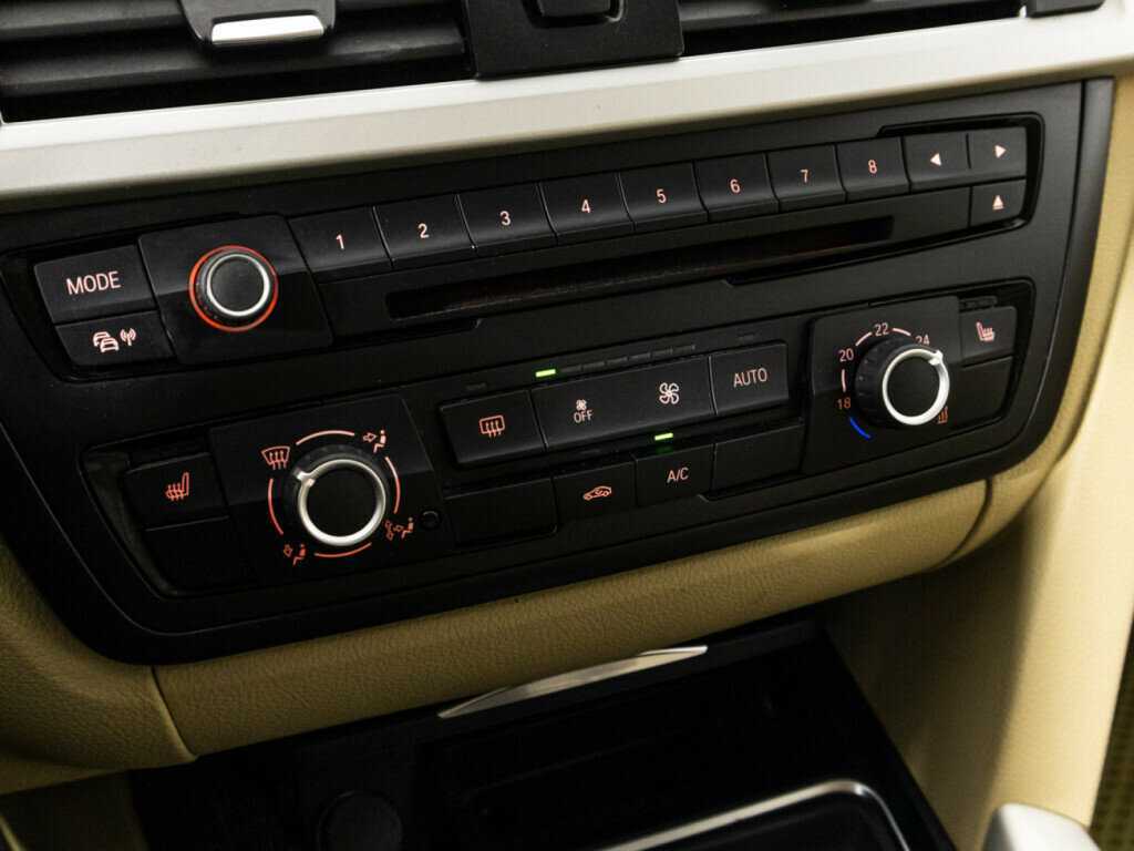 Купить БМВ 3 серии, 2014, 163 184 км.. Фото: #14