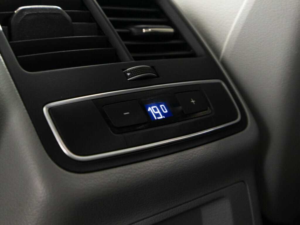 Купить Ауди А4, 2015, 123 376 км.. Фото: #19