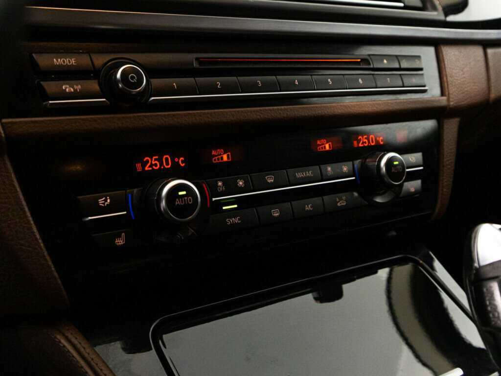 Купить БМВ 5 серии, 2015, 167 388 км.. Фото: #15