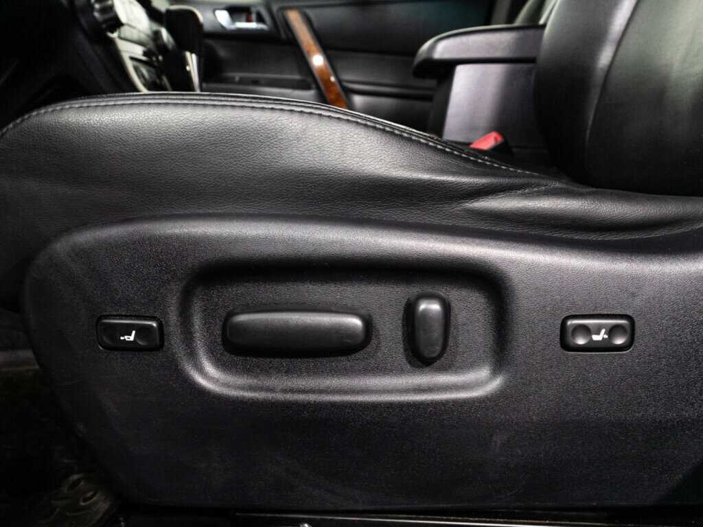 Купить Тойота Хайлэндер, 2012, 167 236 км.. Фото: #15