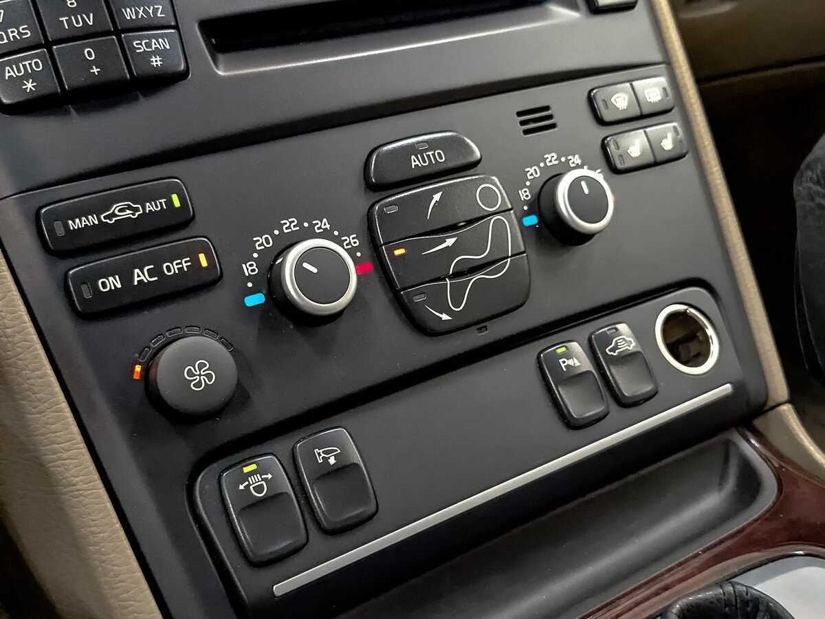 Купить Вольво ИксЦ90, 2012, 122 124 км.. Фото: #18