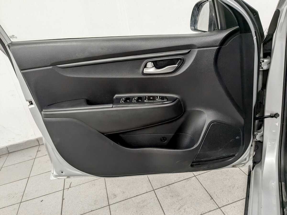 Купить Киа Рио, 2020, 189 131 км.. Фото: #16