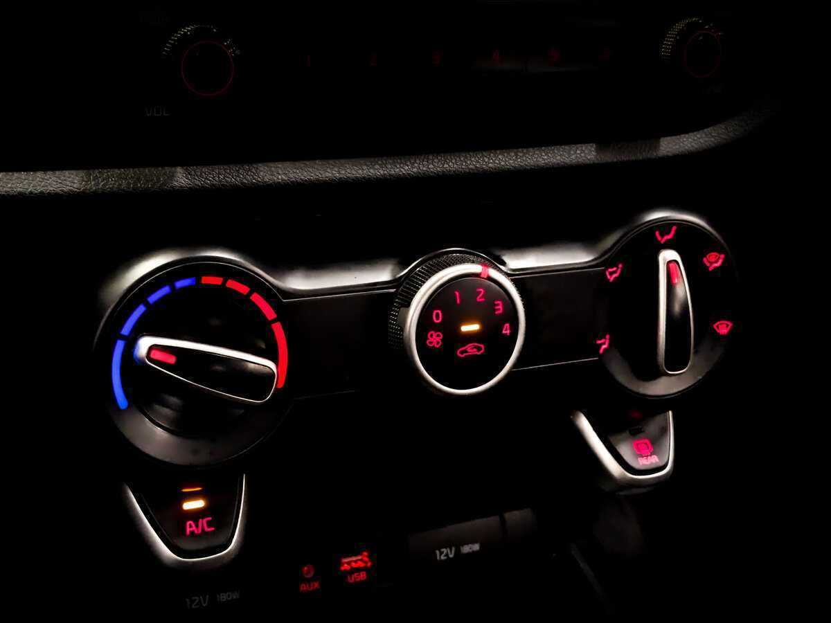 Купить Киа Рио, 2020, 189 781 км.. Фото: #21