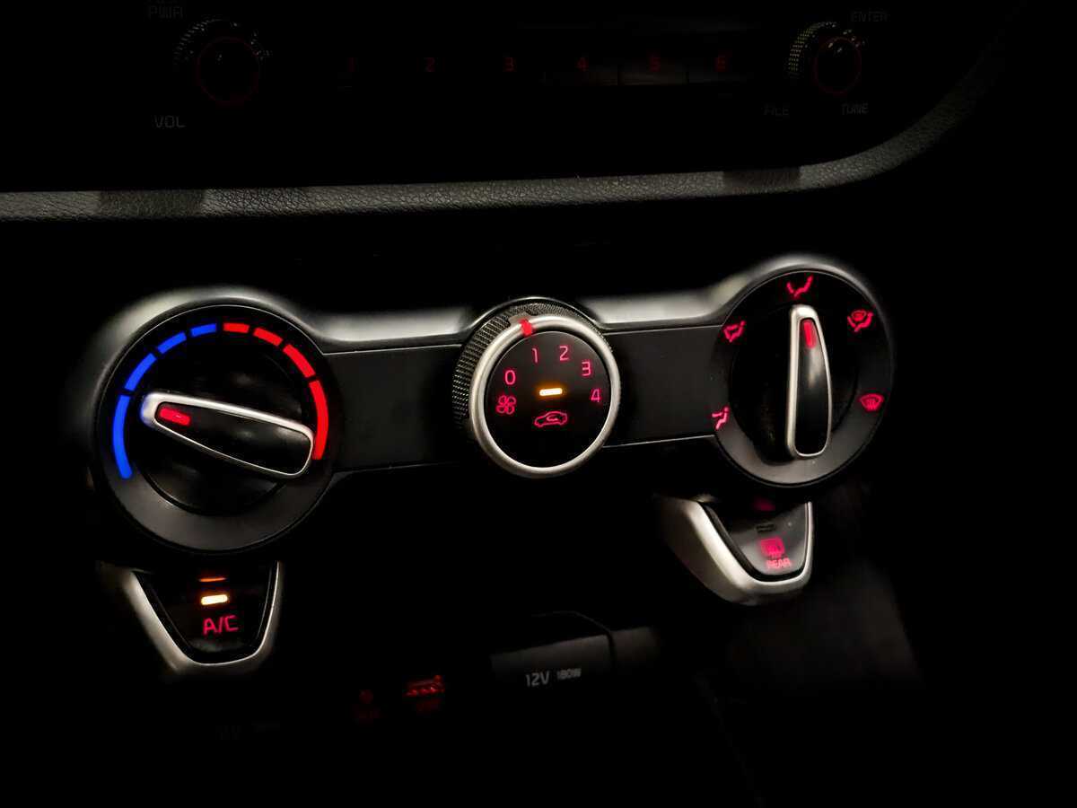 Купить Киа Рио, 2020, 189 225 км.. Фото: #24