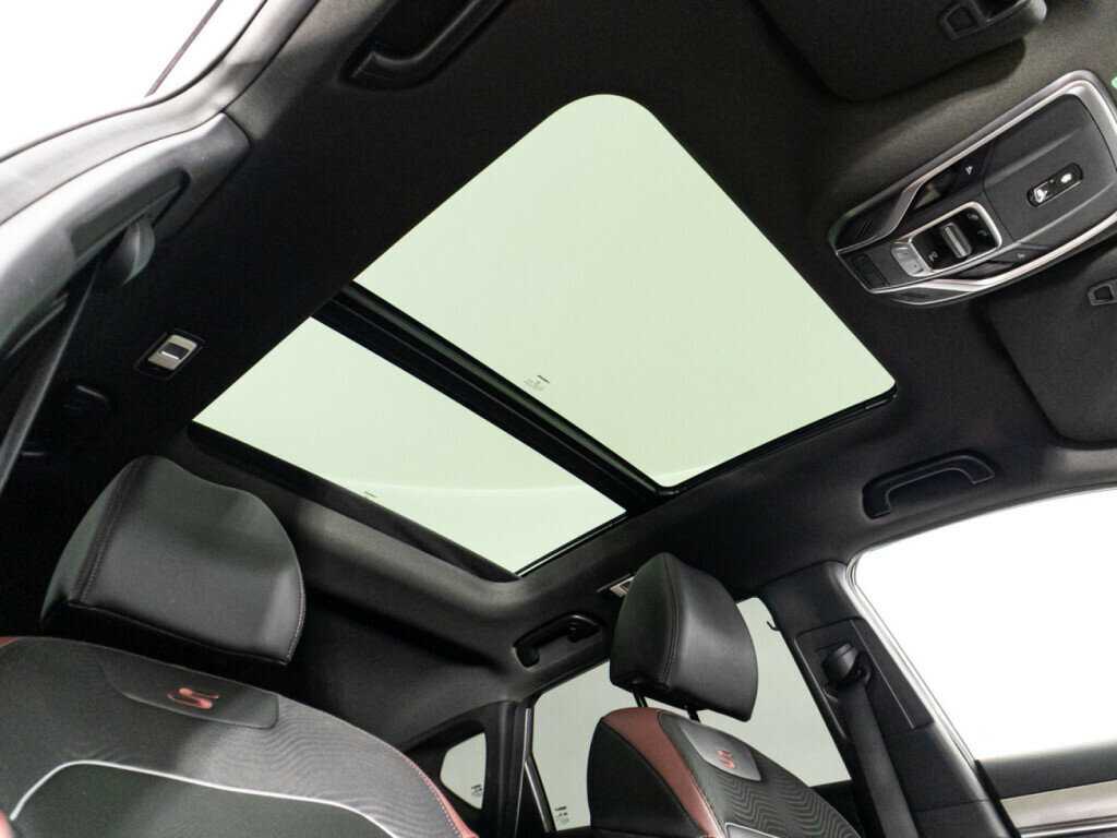 Купить Джили Кулрэй, 2023, 47 086 км.. Фото: #21